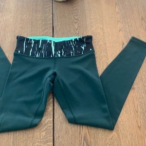 Lululemon Mid-rise REVERSIBLE Leggings